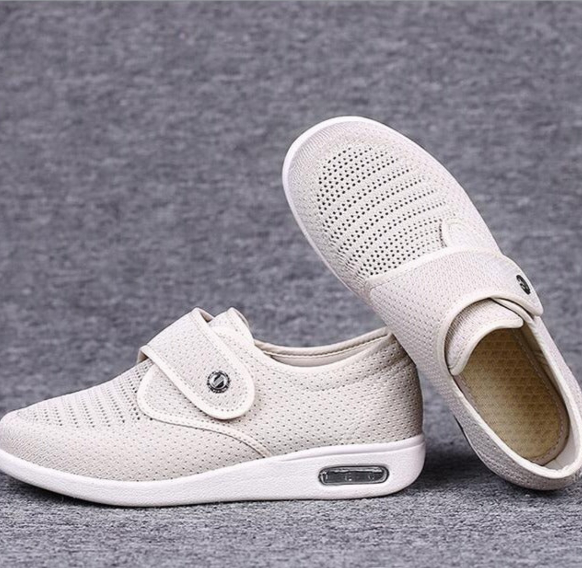 Damskie buty na rzepy - Szeroki krój i komfortowy materiał - J&B - 4