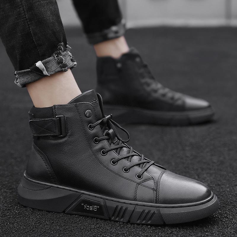 Męskie sneakersy typu high-top z klasycznym sznurowaniem i modnym akcentem | N&W - 1