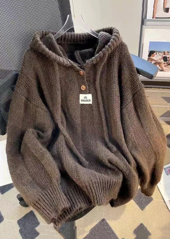 Pullover damski z kapturem i ozdobnymi guzikami | N&W - 1