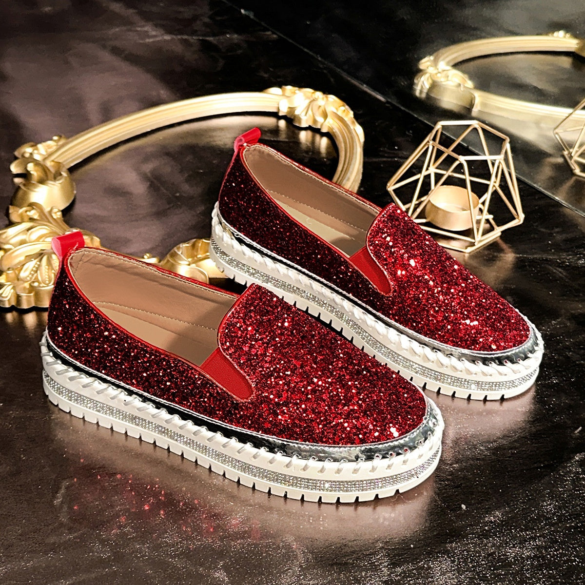 Damskie buty Slip-On z brokatowymi detalami | N&W - 12 - Nowa-aura