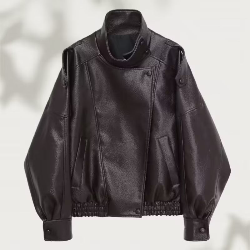 Damska kurtka oversize z asymetrycznym kołnierzem i ściągaczem w talii | K&M - 1 - Krawczykmoda