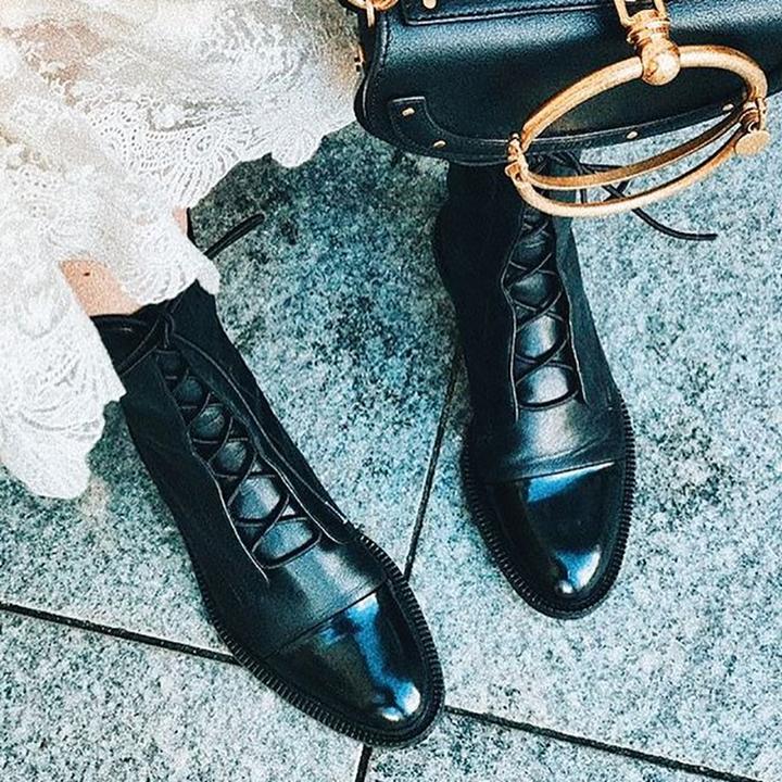 Ewelina – Skórzane Damskie Botki Sznurowane w Stylu Vintage
